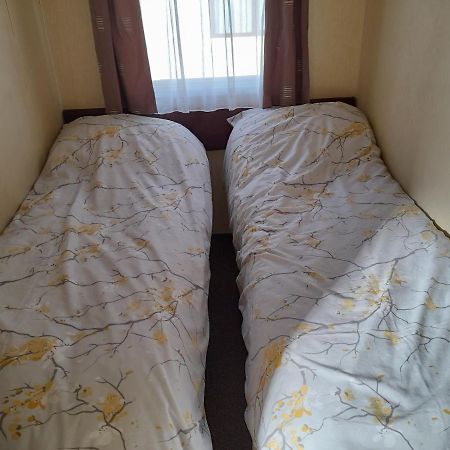 Hotel Pine Ridge 59 Rockley Park Poole With Sea View Sleeps Six Exterior foto