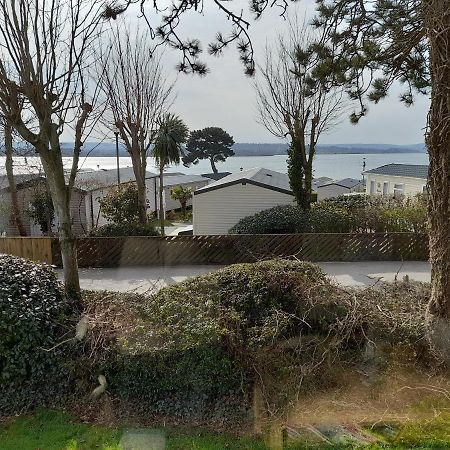 Hotel Pine Ridge 59 Rockley Park Poole With Sea View Sleeps Six Exterior foto