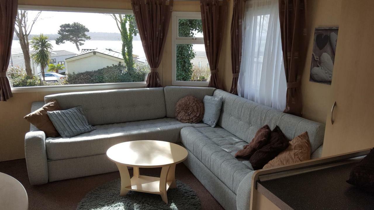 Hotel Pine Ridge 59 Rockley Park Poole With Sea View Sleeps Six Exterior foto