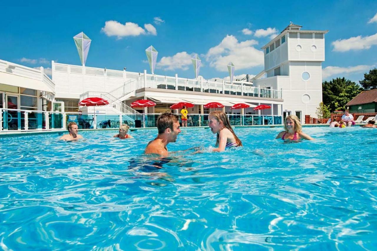 Hotel Pine Ridge 59 Rockley Park Poole With Sea View Sleeps Six Zimmer foto